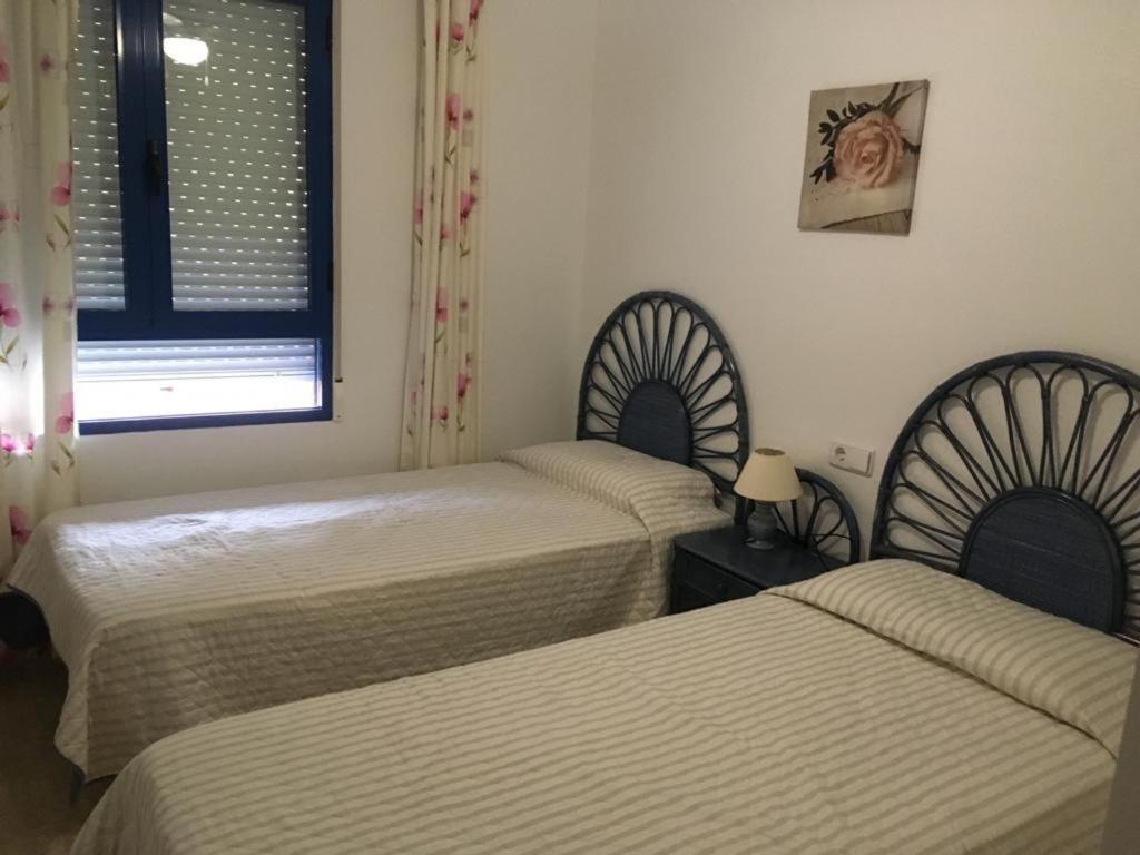 2-Bedroom And Living Room Apartment Near Campoamor Beach Ngoại thất bức ảnh