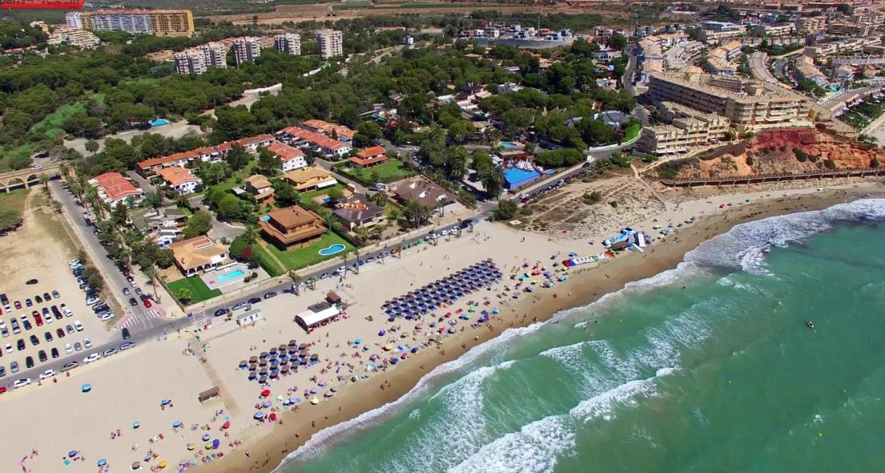 2-Bedroom And Living Room Apartment Near Campoamor Beach Ngoại thất bức ảnh